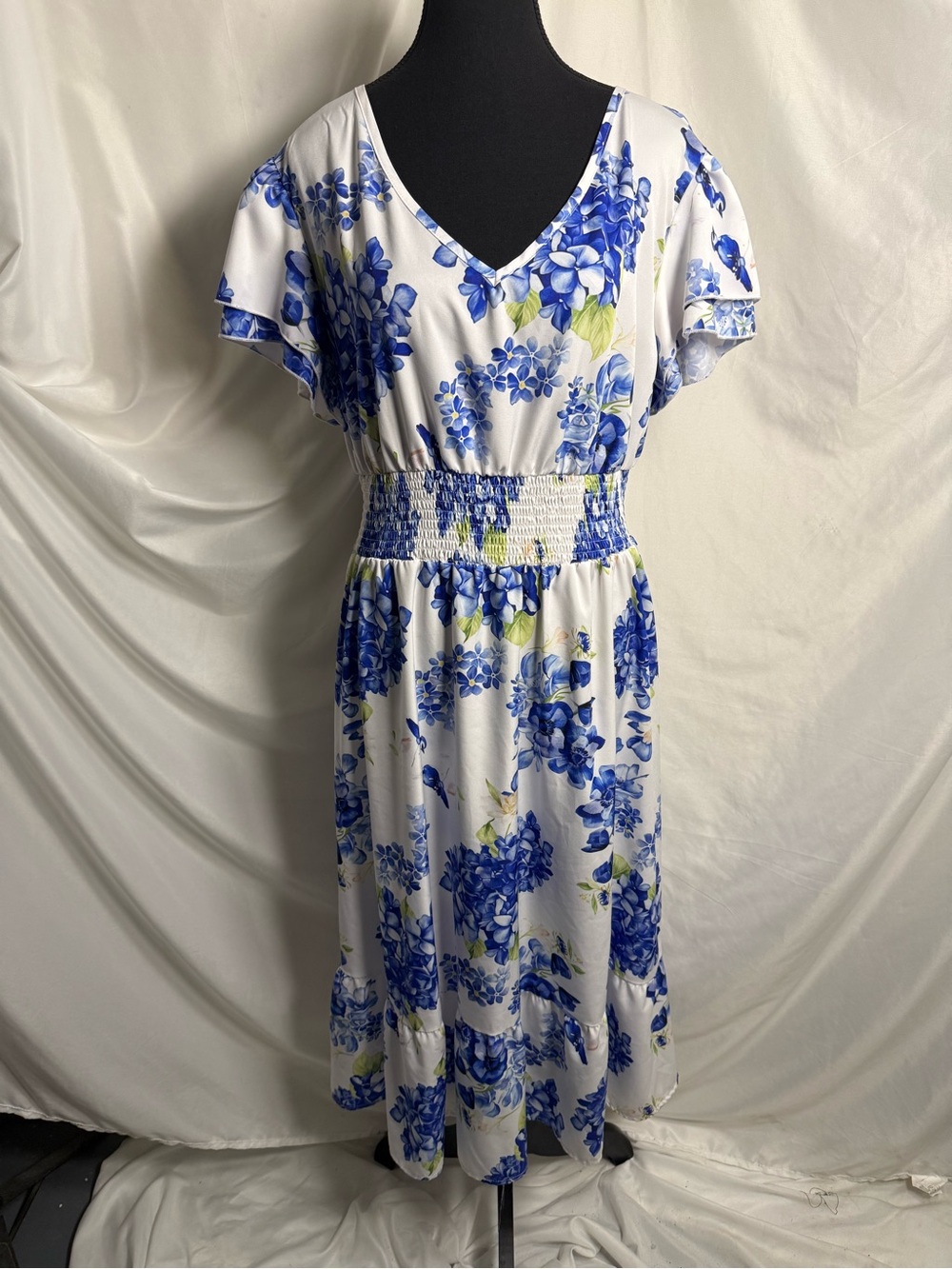229) Blue & White Floral Smocked Midi Dress | Flutter Sleeve Cottagecore - Picture 2 of 10